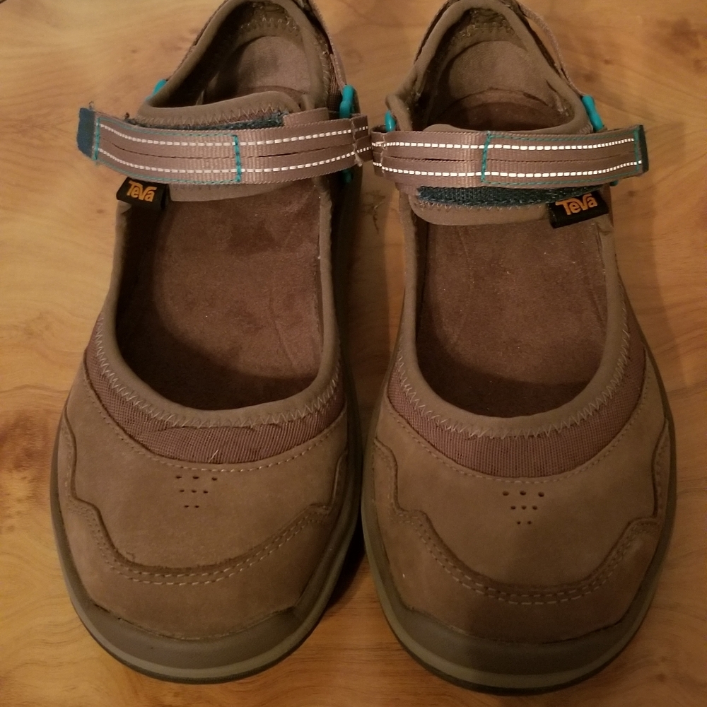 NWT TEVA SHOES